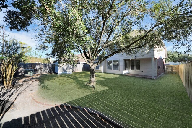 Building Photo - 13111 Porter Meadow Ln