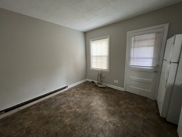 Building Photo - 1004 Idlewood Dr