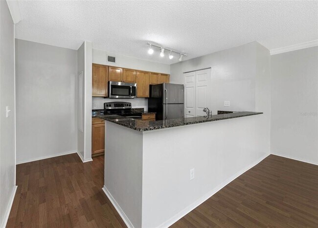 Building Photo - 2400 Feather Sound Dr