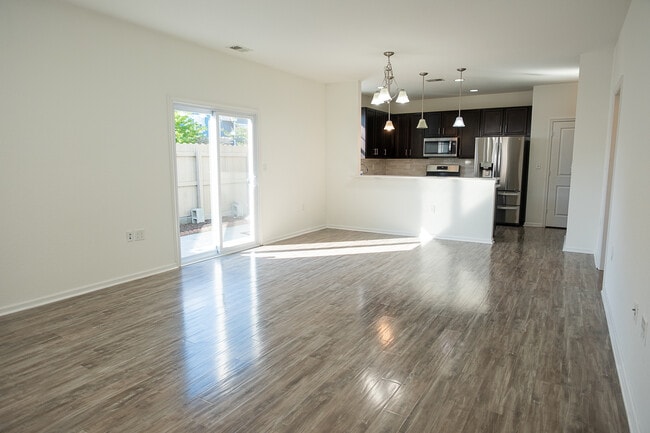 Building Photo - 3961 Trenwith Ln