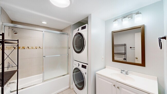 Building Photo - 78 Trenton St