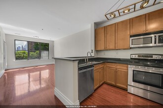 Building Photo - 24 Ave at Port Imperial