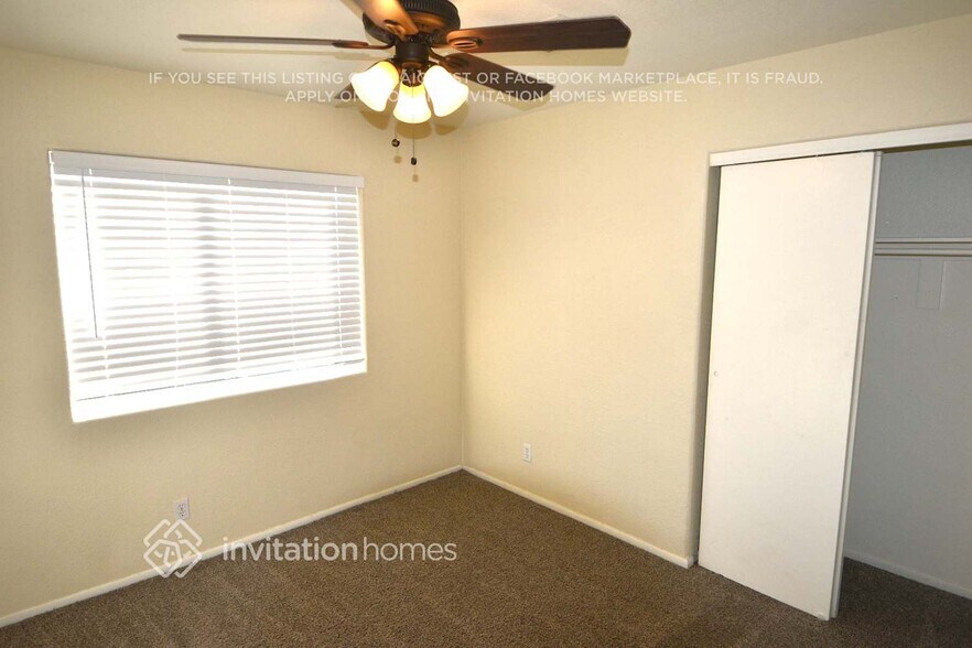 Building Photo - 1802 W Oraibi Dr