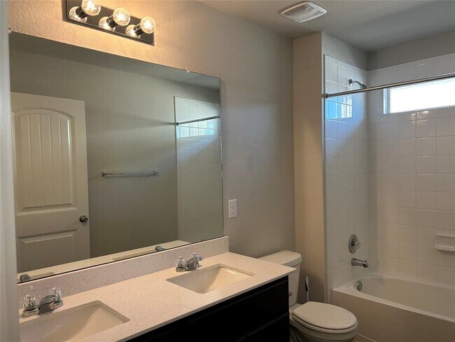 Building Photo - 2212 Baugh Rd