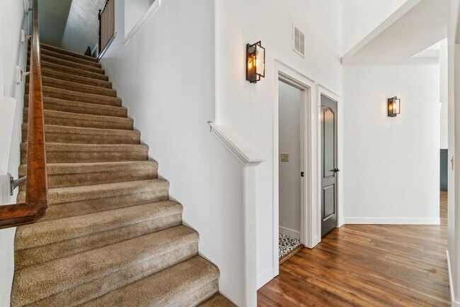 Building Photo - 1661 W Puzzle Crk Ct