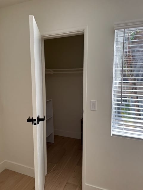 Building Photo - 1011 Hilldale Ave