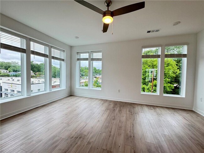Building Photo - 371 Grant Cir SE