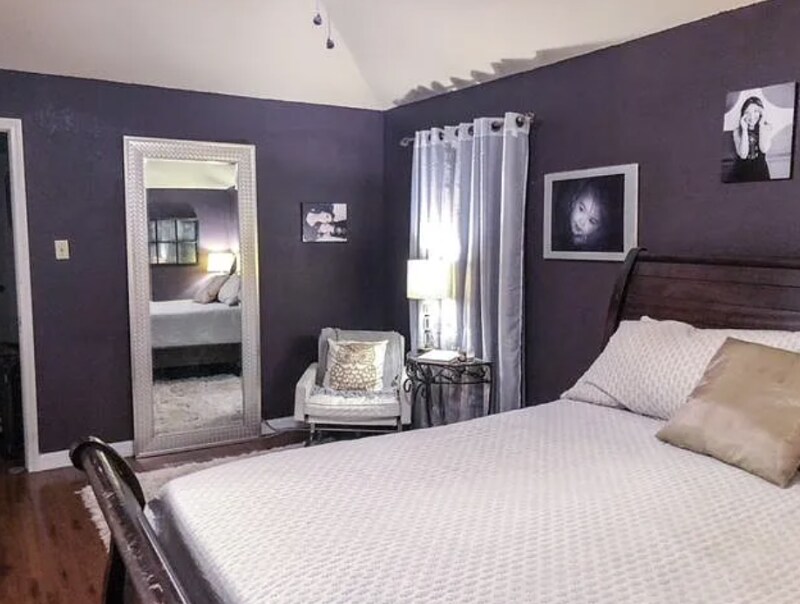 Building Photo - 3012 Hilltop Dr