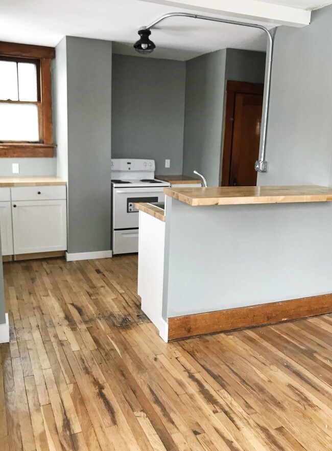 1911 McClure St 1911 McClure St Homestead PA 15120 Apartment Finder