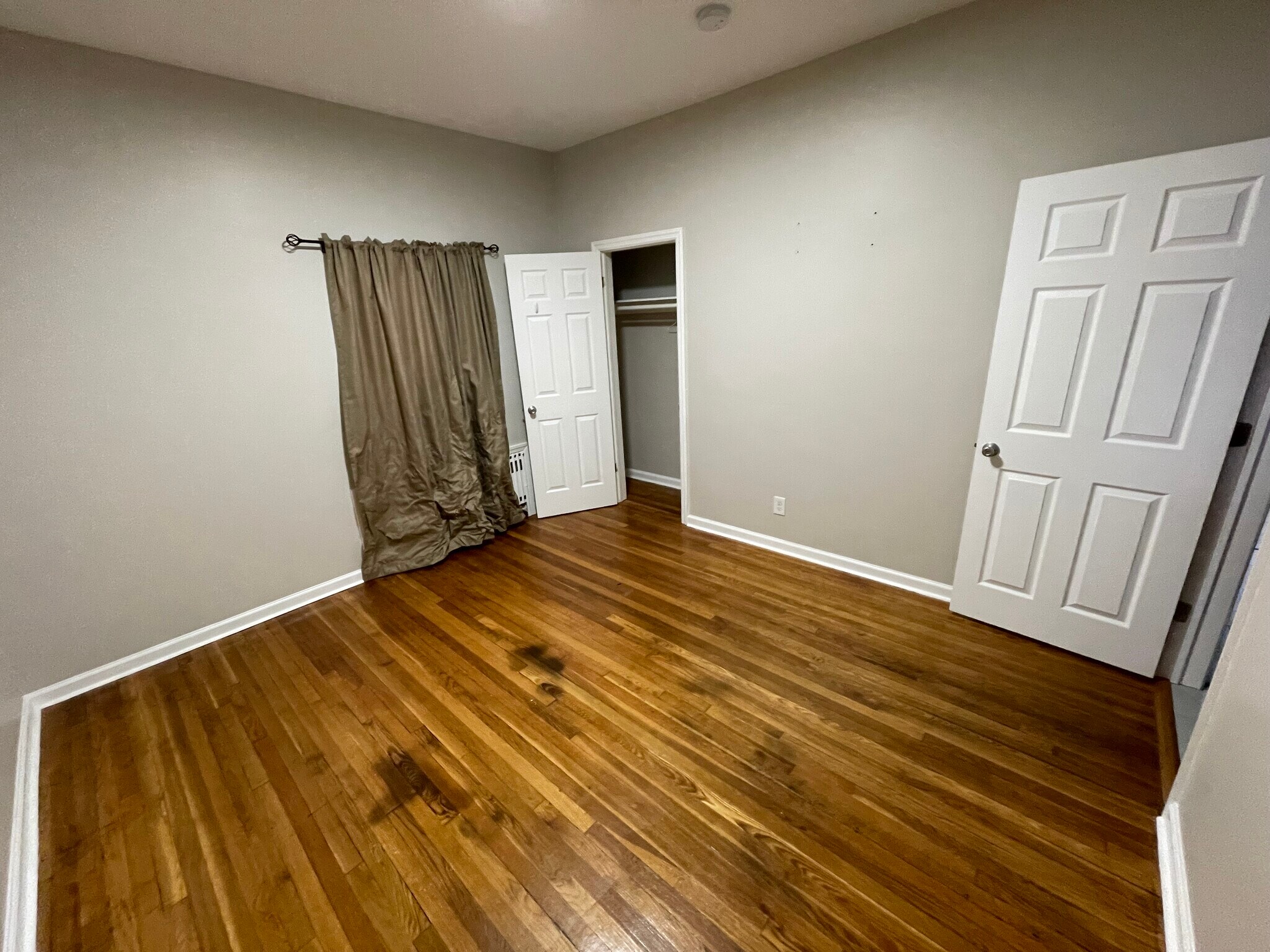 Building Photo - 288 2nd Ave W