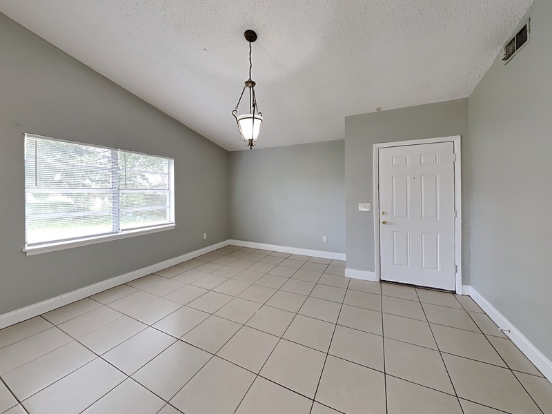 Building Photo - 907 19th St