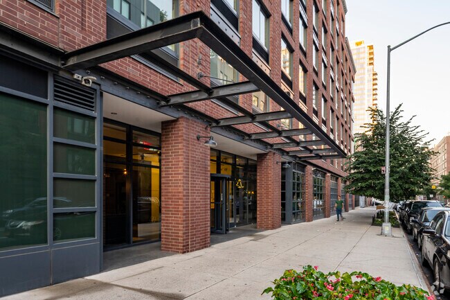 Building Photo - 50 N 5th