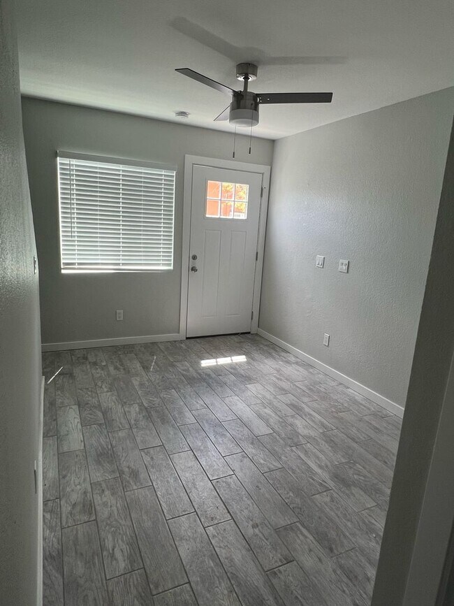 Building Photo - 12730 W Amy Dr