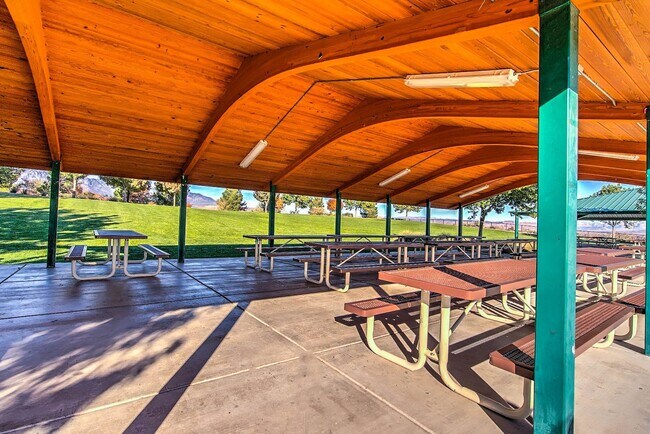 Building Photo - Fully Furnished 3 Bedroom Home In Coral Canyon With Community Amenities