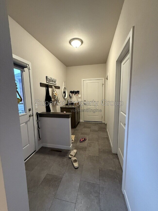 Building Photo - 2865 Endive Dr