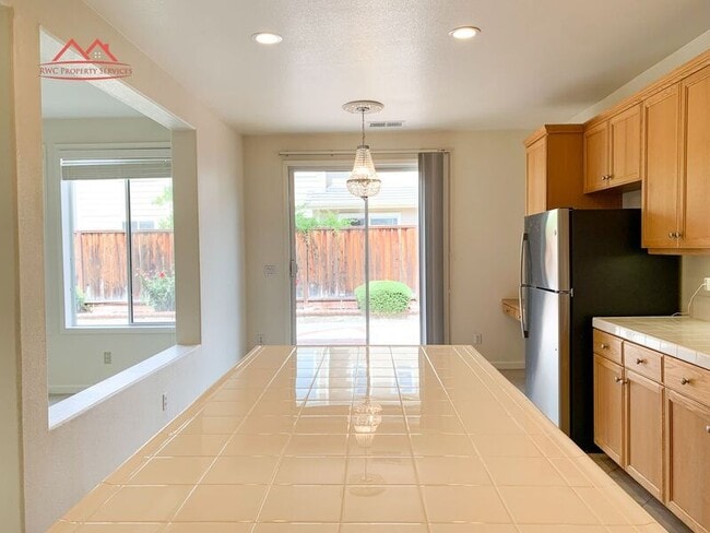 Building Photo - 4016 Lylewood Ct