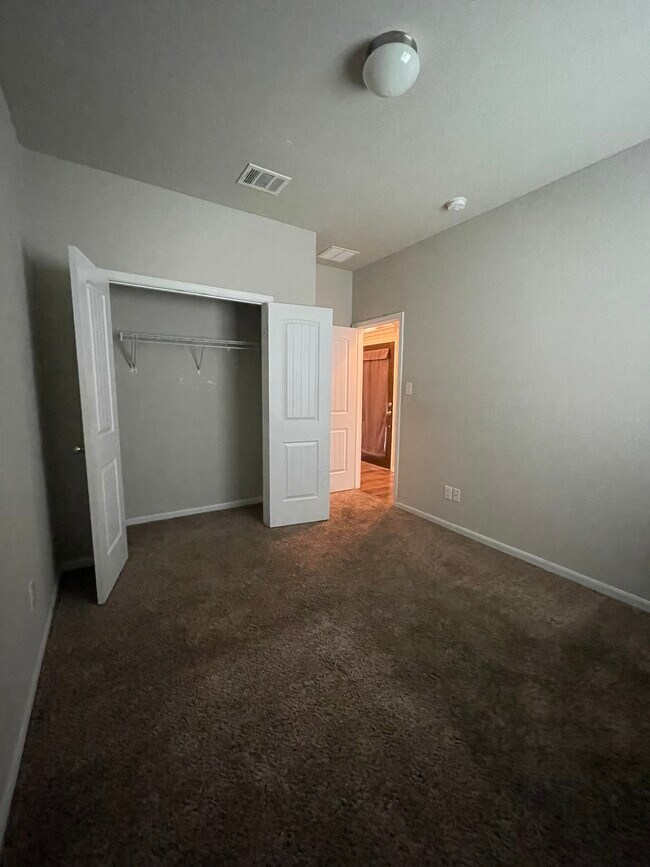 Building Photo - 2942 Oak Branch Ridge