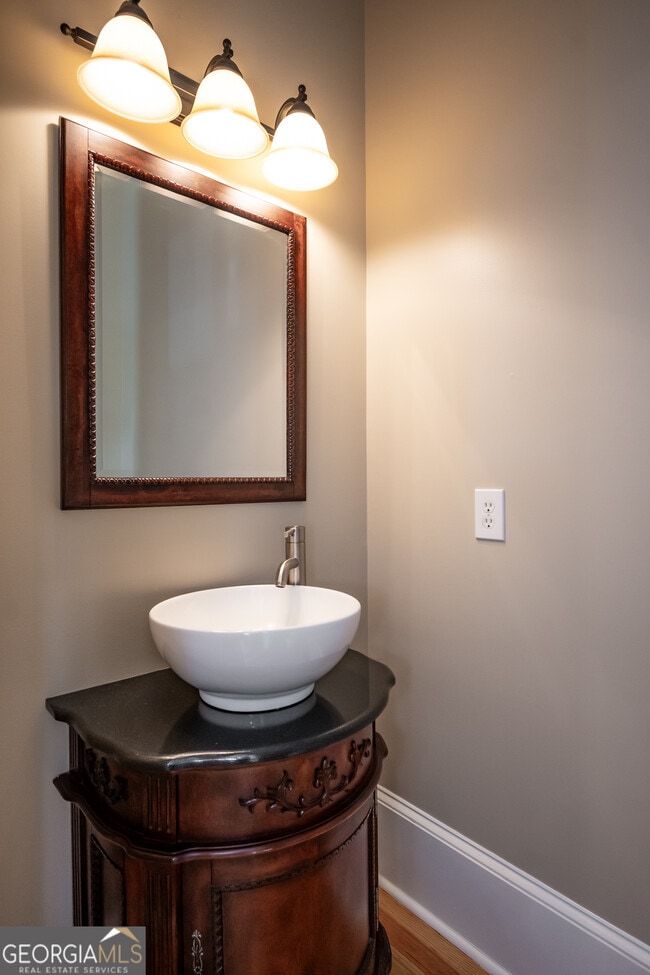 Building Photo - 83 Charter Oak Dr