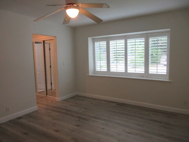 Building Photo - Beautifully updated Porter Ranch 3bed / 2 bath Home on Canby
