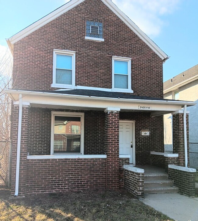 Building Photo - 3426 Fir St