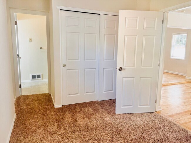 Building Photo - Must See Stunning Updated 3BR/2BA Home Available Now!