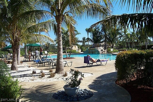 Building Photo - 825 Regency Reserve Cir