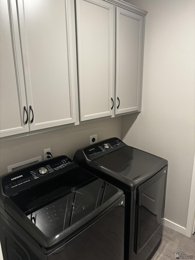 Building Photo - 7615 E 36th Pl