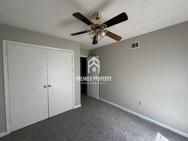 Building Photo - 2533 Richwood St