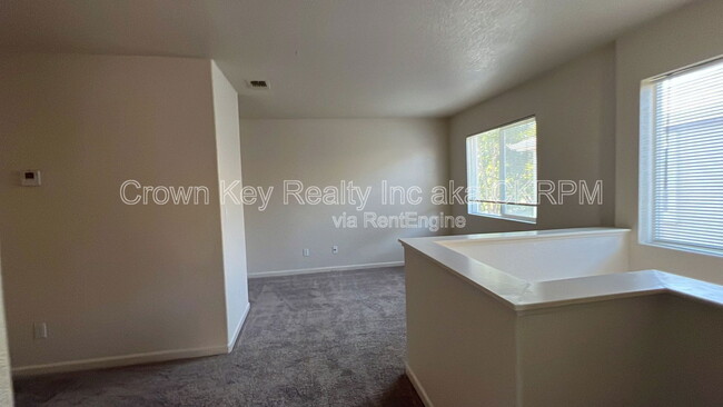 Building Photo - 4092 Memoir Ave
