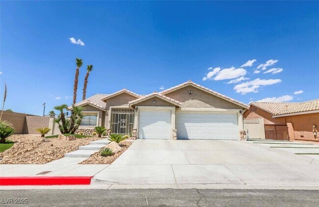 Primary Photo - 6324 Hill Haven Ave