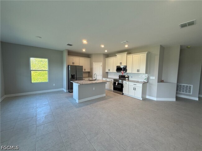 Building Photo - 3105 66th St W