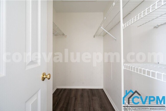 Building Photo - 7679 Blueberry Hill Ln