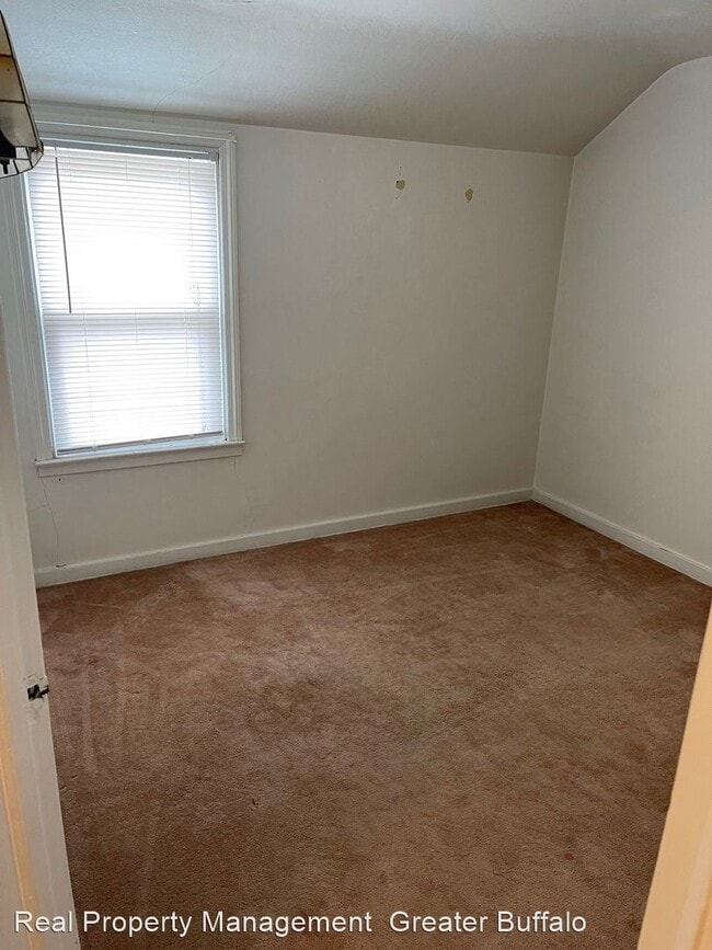 Building Photo - 2 br, 1 bath House - 28 Matthew Lane