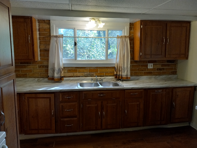 Primary Photo - 238 Cline St