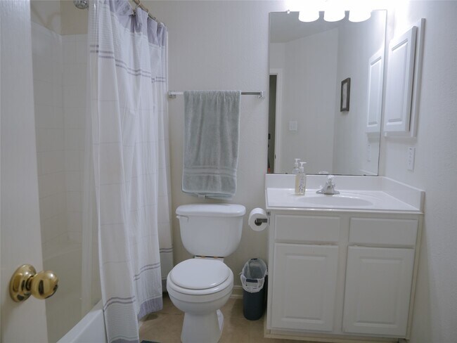 Building Photo - 17619 Emerald Garden Ln