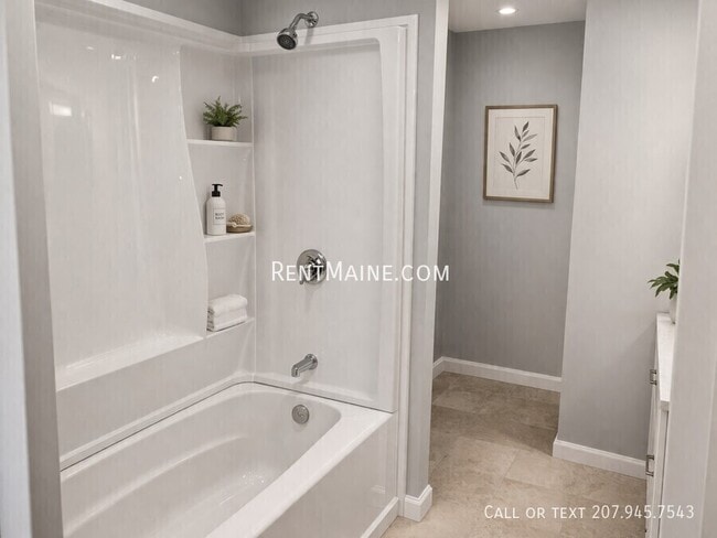 Building Photo - 11 Somerset St