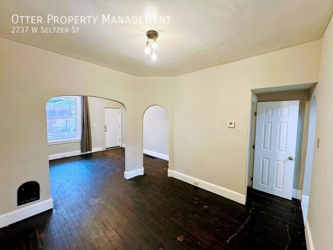 Building Photo - 2737 W Seltzer St