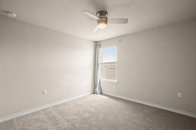 Building Photo - 1907 Rinker Ranch Dr