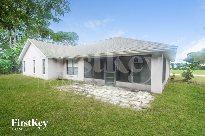Building Photo - 601 Londonderry Cir SE