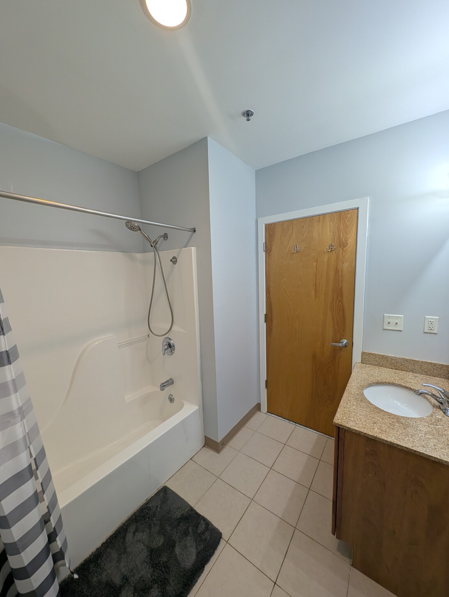 Building Photo - 160 Fremont St