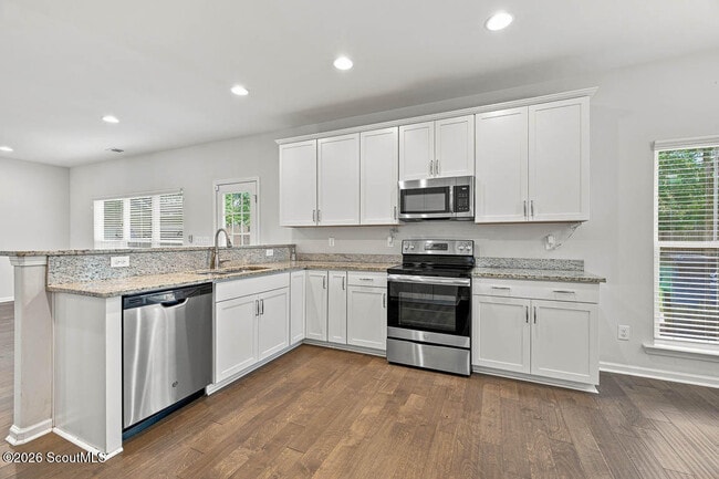 Building Photo - 114 Heatherly Way