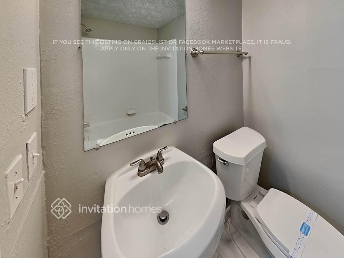 Building Photo - 347 Capella Rd