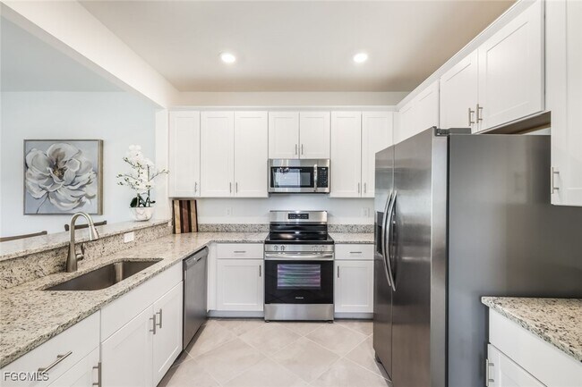 Building Photo - 14180 Gardeners Wy