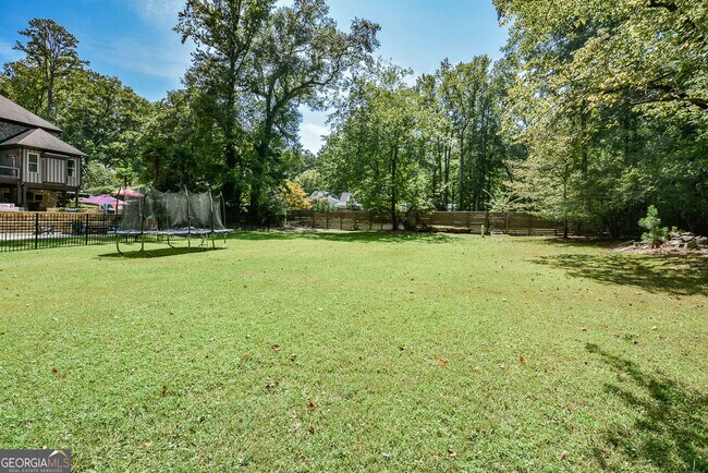 Building Photo - 2210 Spalding Dr