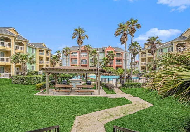 Building Photo - 7000 Seawall Blvd