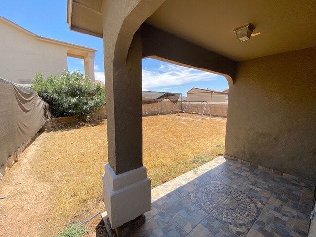 Building Photo - Northeast El Paso 4Bed w/Refrig A/C
