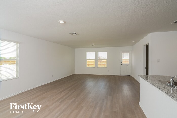 Building Photo - 10619 Pablo Way