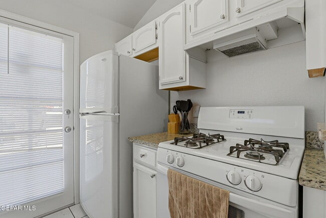 Building Photo - 11429 Chickasaw Dr