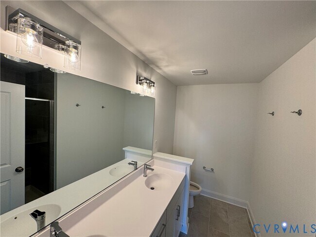 Building Photo - 13836 Randolph Pond Ln