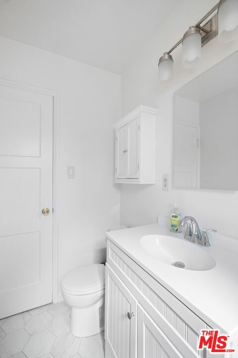 Building Photo - 3493 Meier St